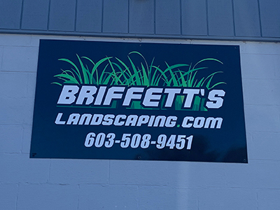 Briffetts-Building-Sign